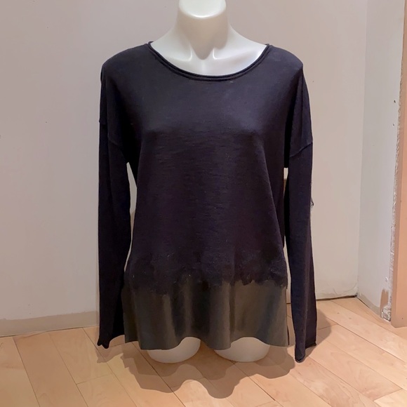 Danier Leather Sweater, SIZE LARGE - Picture 1 of 4